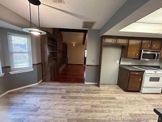 10775 E 29th Place, Tulsa, OK 74129