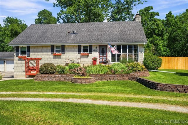 1N255 Prairie Avenue, Glen Ellyn, IL 60137