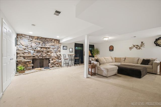 1N255 Prairie Avenue, Glen Ellyn, IL 60137
