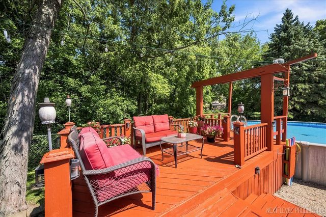 1N255 Prairie Avenue, Glen Ellyn, IL 60137