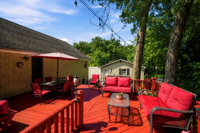 1N255 Prairie Avenue, Glen Ellyn, IL 60137