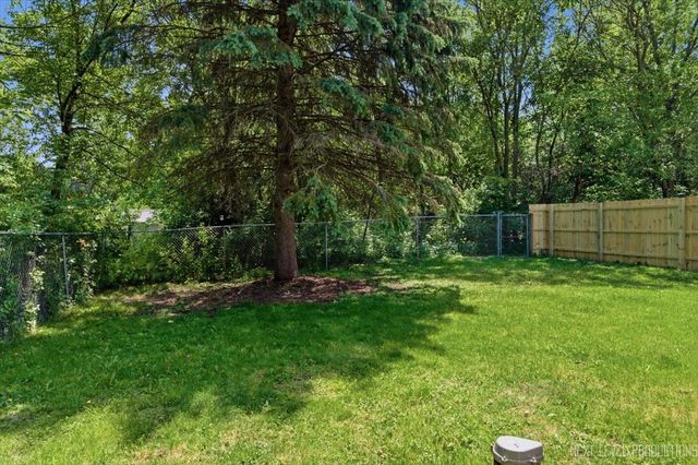 1N255 Prairie Avenue, Glen Ellyn, IL 60137