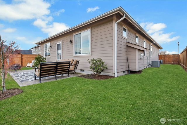 385 Bruhn Lane N, Enumclaw, WA 98022