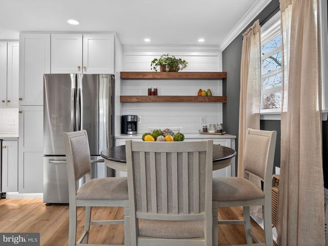 840 WALNUT RD, Warminster, PA 18974