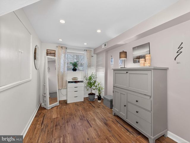 840 WALNUT RD, Warminster, PA 18974