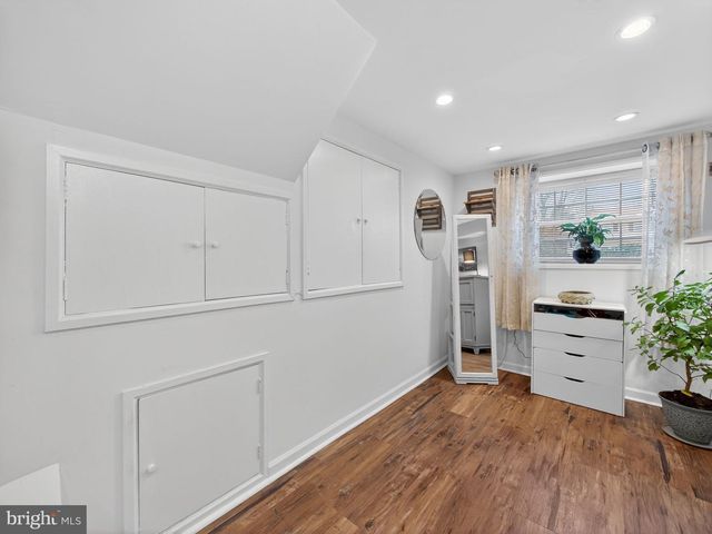 840 WALNUT RD, Warminster, PA 18974