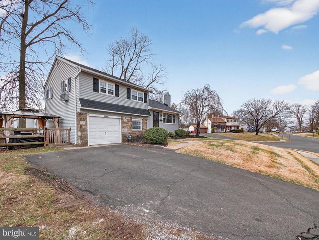 840 WALNUT RD, Warminster, PA 18974