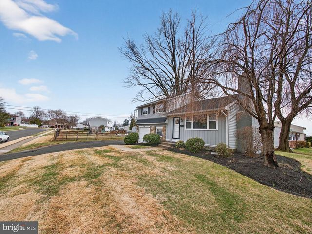 840 WALNUT RD, Warminster, PA 18974