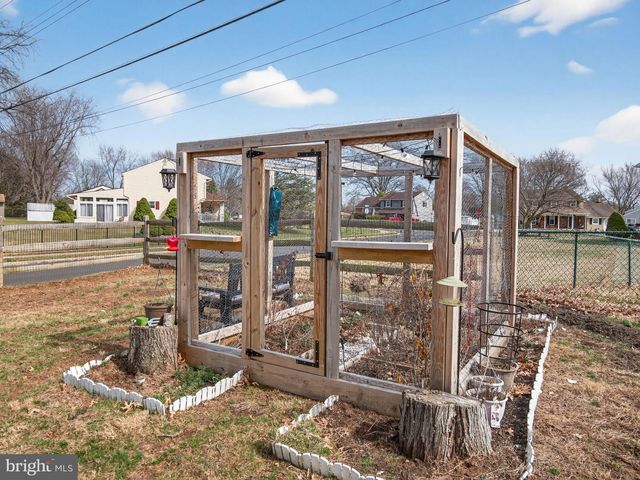 840 WALNUT RD, Warminster, PA 18974