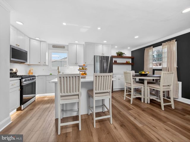 840 WALNUT RD, Warminster, PA 18974