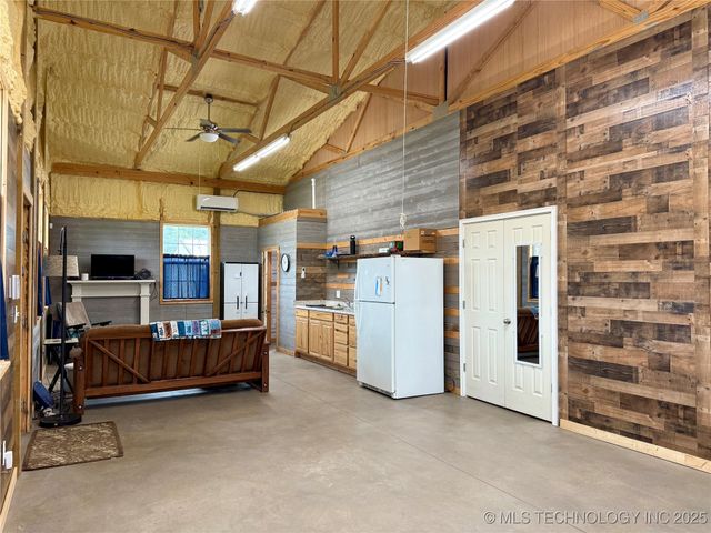 32855 Long Bay Road, Wagoner, OK 74467