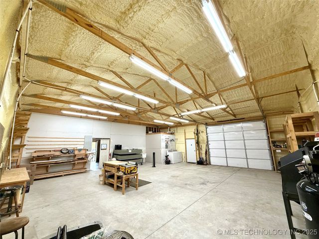 32855 Long Bay Road, Wagoner, OK 74467