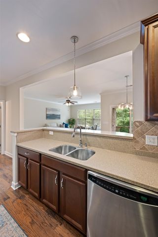 7827 Kemberton Dr, W, Nolensville, TN 37135