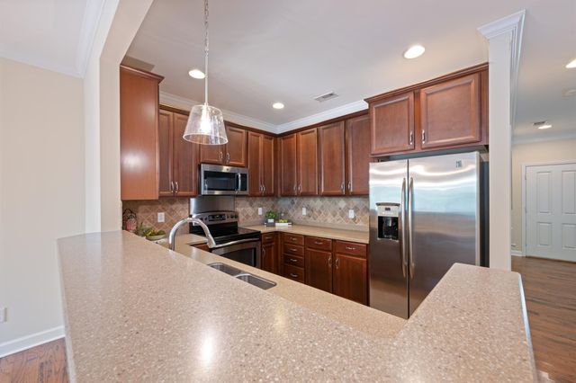 7827 Kemberton Dr, W, Nolensville, TN 37135