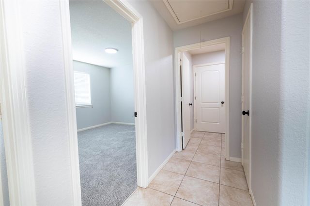 1039 N Teal Estates Circle, Fresno, TX 77545