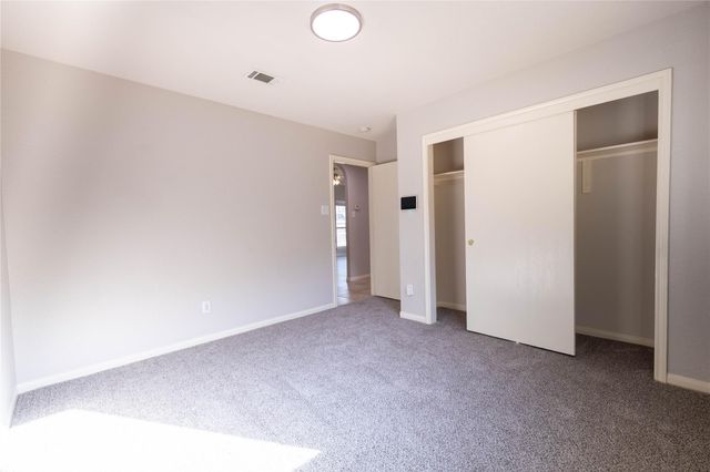 1039 N Teal Estates Circle, Fresno, TX 77545