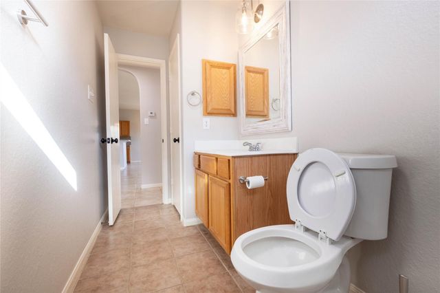 1039 N Teal Estates Circle, Fresno, TX 77545