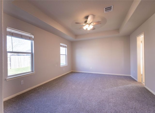 1039 N Teal Estates Circle, Fresno, TX 77545