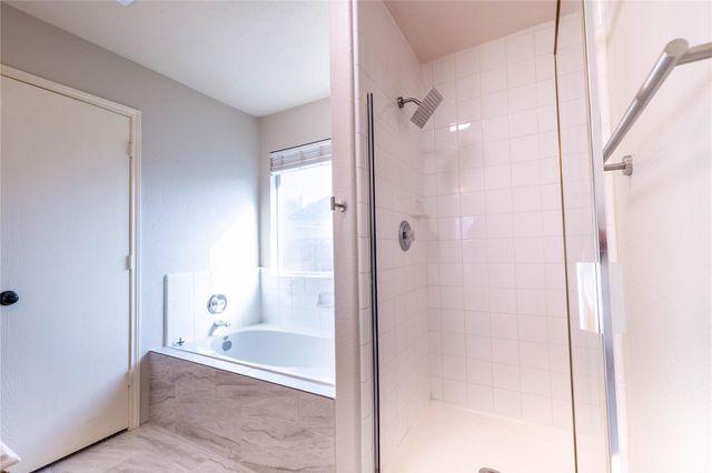 1039 N Teal Estates Circle, Fresno, TX 77545