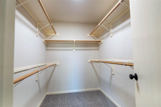 1039 N Teal Estates Circle, Fresno, TX 77545