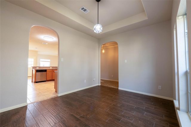 1039 N Teal Estates Circle, Fresno, TX 77545