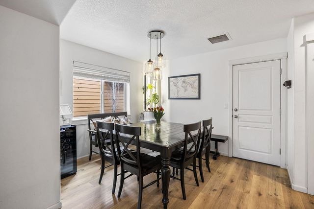 20483 Brentwood Avenue, Bend, OR 97702