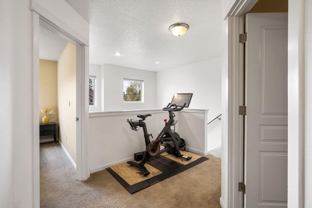 20483 Brentwood Avenue, Bend, OR 97702