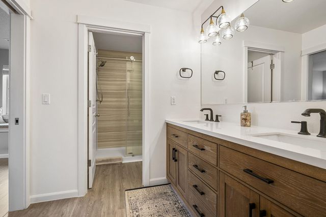 20483 Brentwood Avenue, Bend, OR 97702