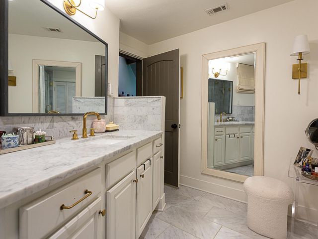 3800 Petes PATH, Austin, TX 78731