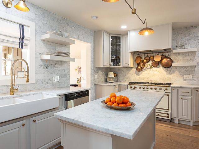 3800 Petes PATH, Austin, TX 78731