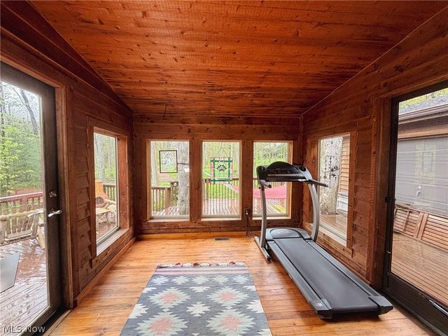 17126 Catsden Road, Chagrin Falls, OH 44023