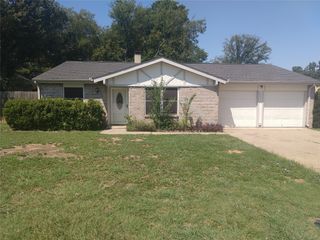 3600 Biscay Drive, Arlington, TX 76016