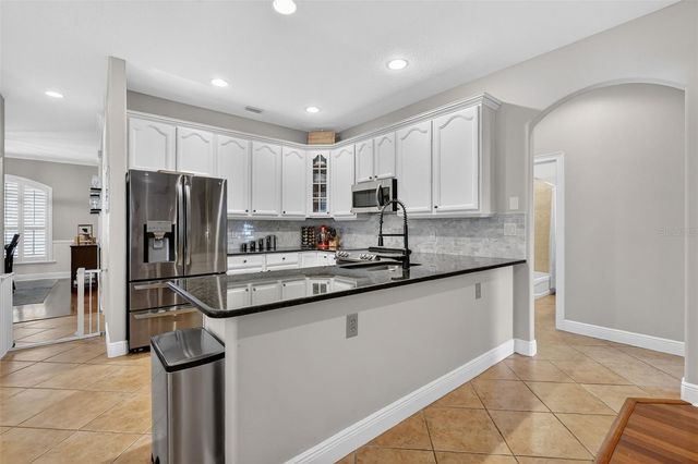 1245 SHORECREST CIR, Clermont, FL 34711