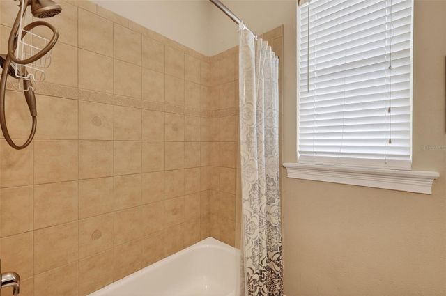 1245 SHORECREST CIR, Clermont, FL 34711