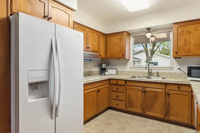 1003 Melissa Dr, San Antonio, TX 78213