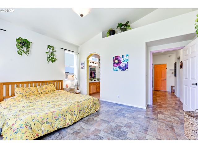 1799 PRASLIN St, Eugene, OR 97402