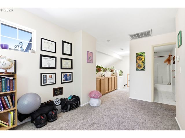 1799 PRASLIN St, Eugene, OR 97402
