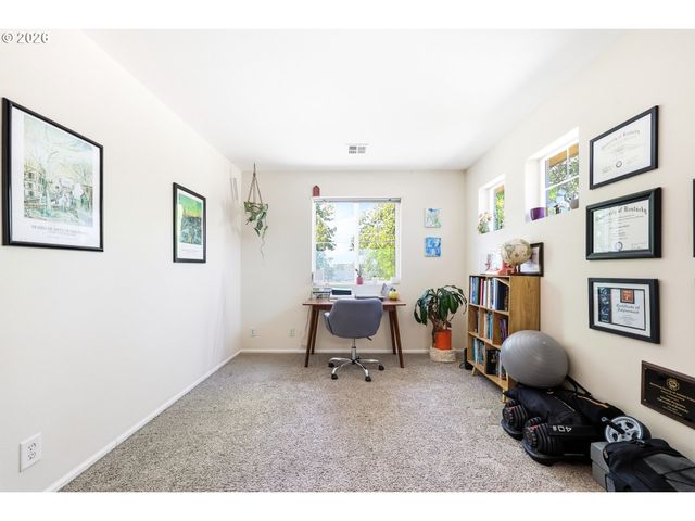 1799 PRASLIN St, Eugene, OR 97402