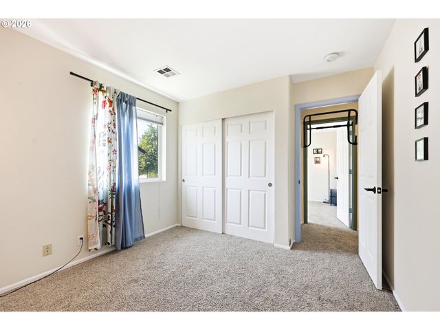 1799 PRASLIN St, Eugene, OR 97402