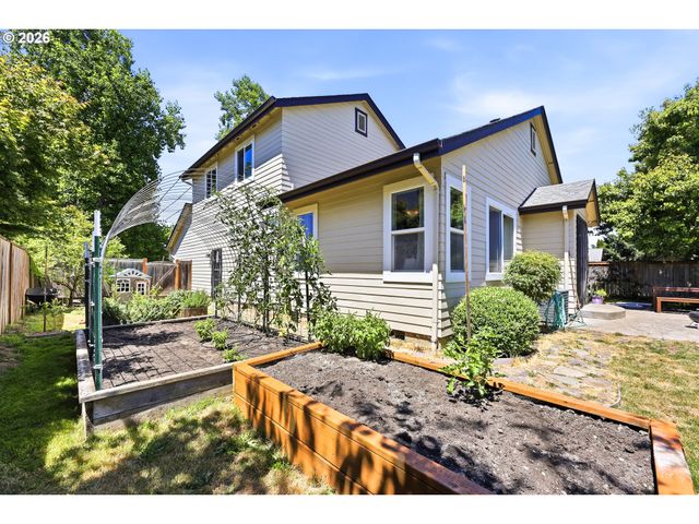 1799 PRASLIN St, Eugene, OR 97402