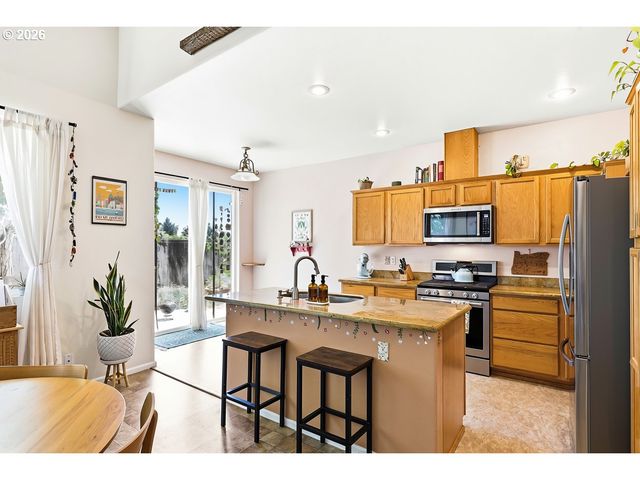 1799 PRASLIN St, Eugene, OR 97402