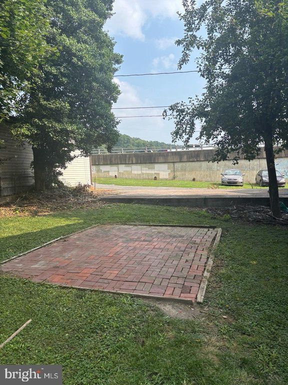 211 S CENTRAL AVE, Cumberland, MD 21502