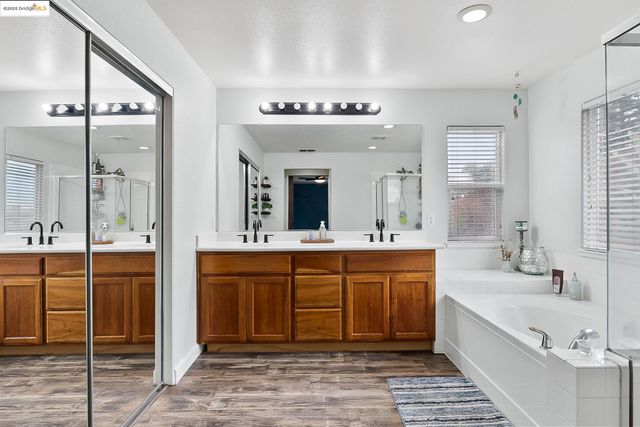 4785 Mammouth Ln, Oakley, CA 94561