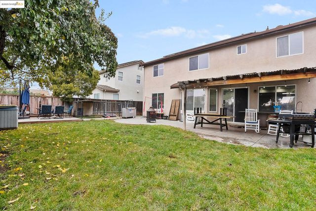 4785 Mammouth Ln, Oakley, CA 94561