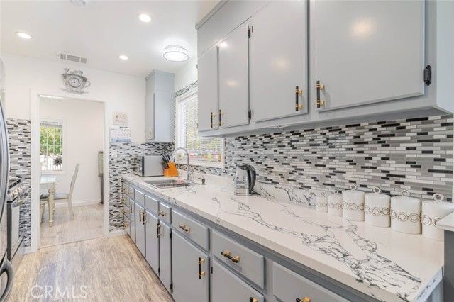 7230 Case Avenue, Sun Valley (los Angeles), CA 91352