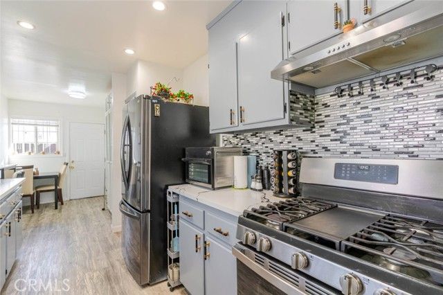 7230 Case Avenue, Sun Valley (los Angeles), CA 91352