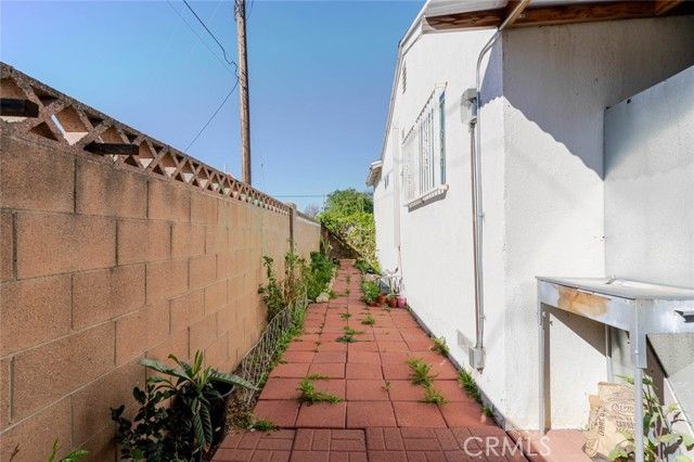 7230 Case Avenue, Sun Valley (los Angeles), CA 91352