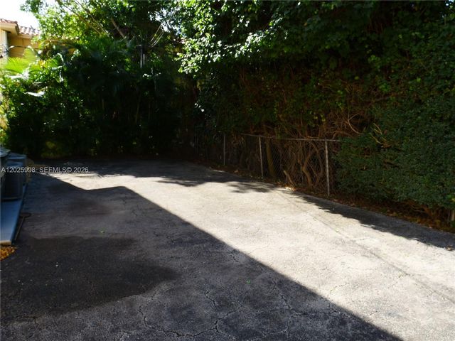3926 Segovia St 3926, Coral Gables, FL 33134