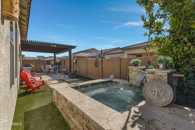 369 W GLACIER BAY Drive, San Tan Valley, AZ 85140