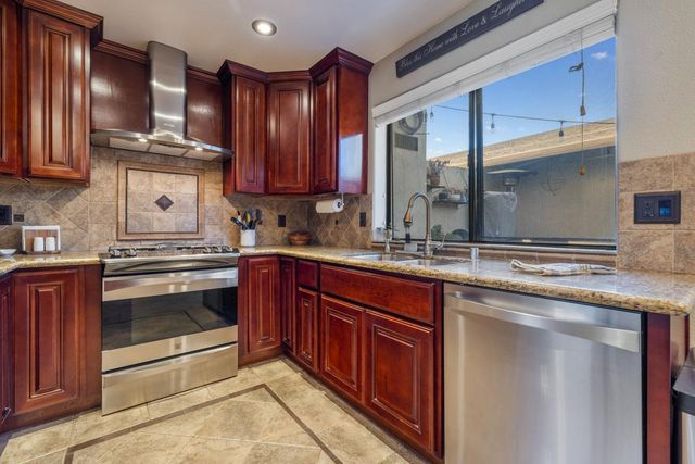 50 W Yorkshire Dr, Stockton, CA 95207